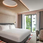 Canopy By Hilton Eiffel Tower ホテル