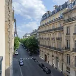 Canopy By Hilton Eiffel Tower ホテル