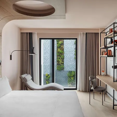 Canopy By Hilton Eiffel Tower Hotel 4*