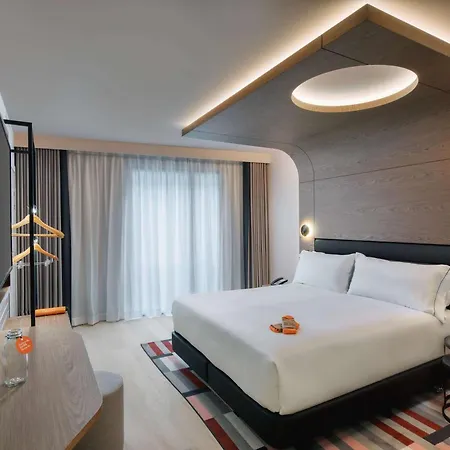 Canopy By Hilton Eiffel Tower Hotel 4*