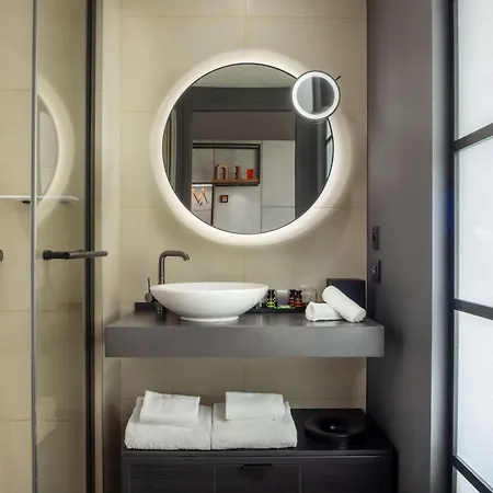 Hotel Canopy By Hilton Eiffel Tower 4*