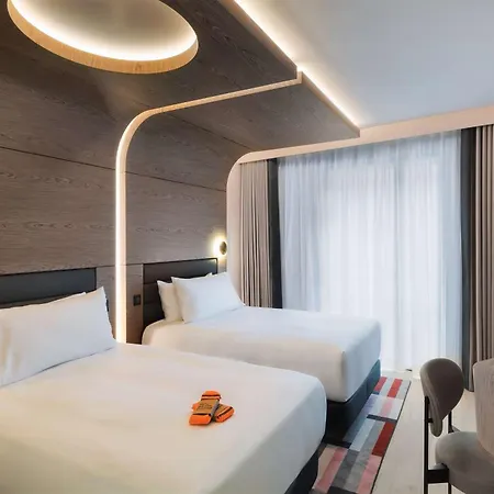Canopy By Hilton Eiffel Tower Hotel 4*