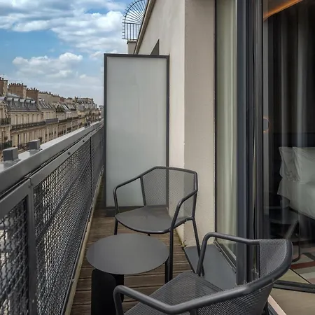 Canopy By Hilton Eiffel Tower