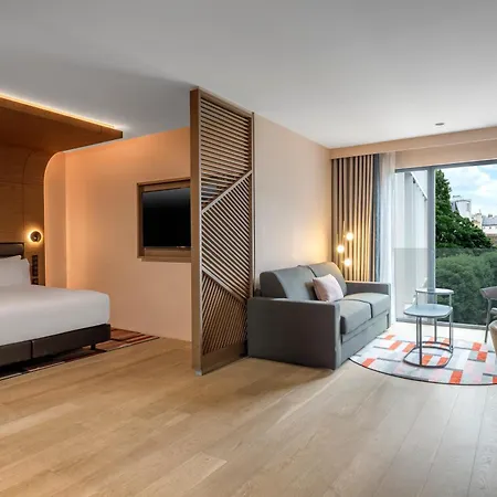 Canopy By Hilton Eiffel Tower パリ