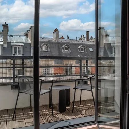 Canopy By Hilton Eiffel Tower Hotel 4*