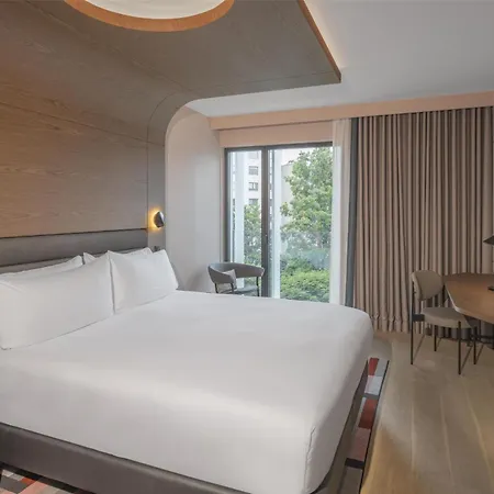 Canopy By Hilton Eiffel Tower Hotel 4*