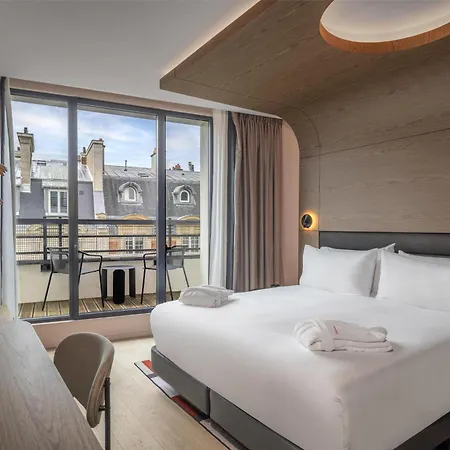 Canopy By Hilton Eiffel Tower ホテル