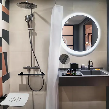 Canopy By Hilton Eiffel Tower