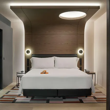 Canopy By Hilton Eiffel Tower 4*