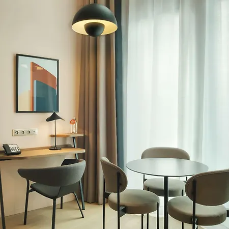 Hotel Canopy By Hilton Eiffel Tower París