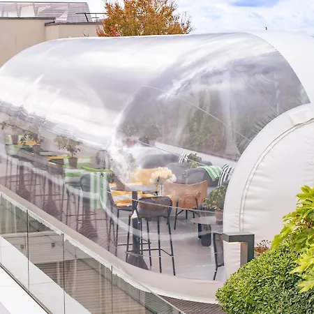 Canopy By Hilton Eiffel Tower Hotel