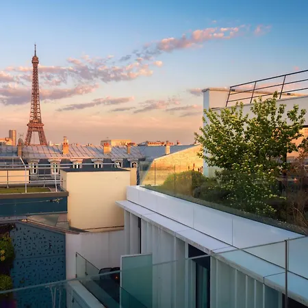Canopy By Hilton Eiffel Tower Szálloda
