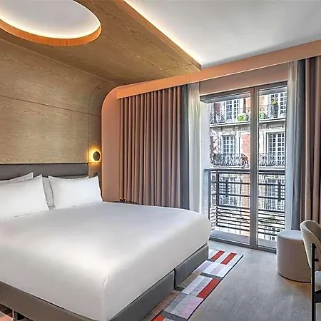 Canopy By Hilton Eiffel Tower 4*