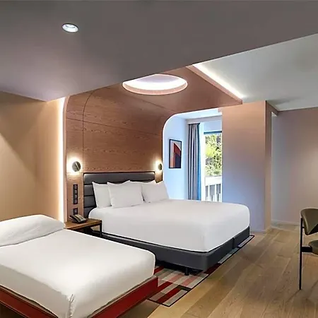 Canopy By Hilton Eiffel Tower 4*