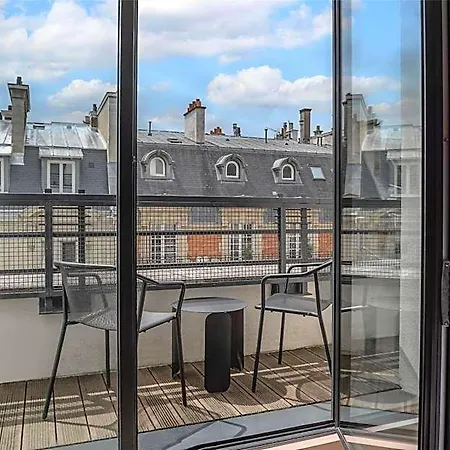 Canopy By Hilton Eiffel Tower 4*