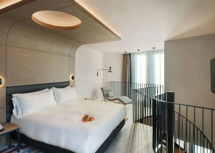 Canopy By Hilton Eiffel Tower 4* Paris