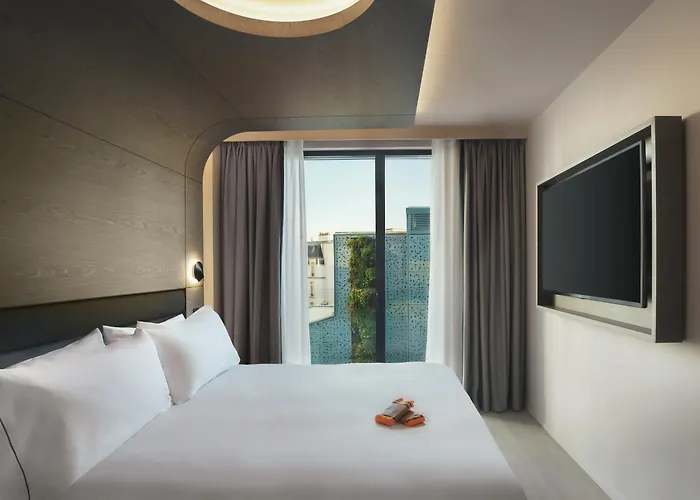 Canopy By Hilton Eiffel Tower Hotel 4*