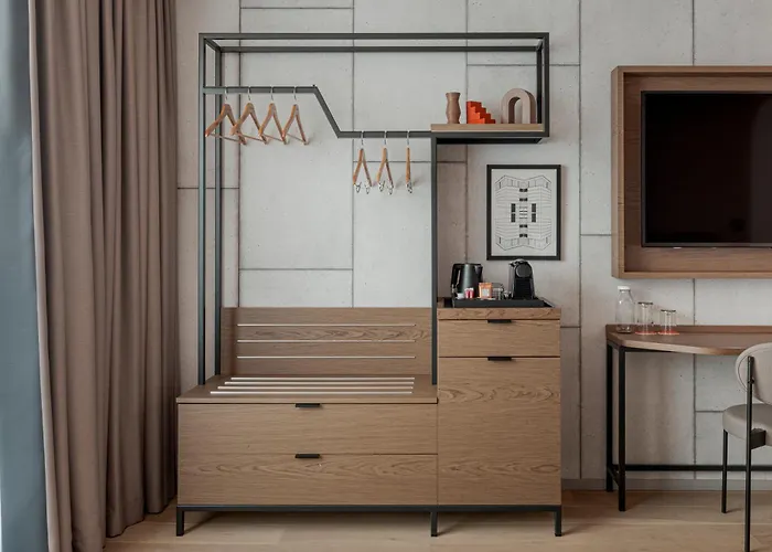 Canopy By Hilton Eiffel Tower 4*