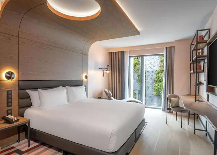 Canopy By Hilton Eiffel Tower 4* Parigi