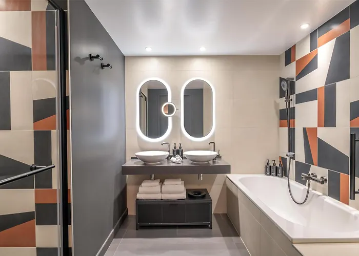 Canopy By Hilton Eiffel Tower 4* Paris