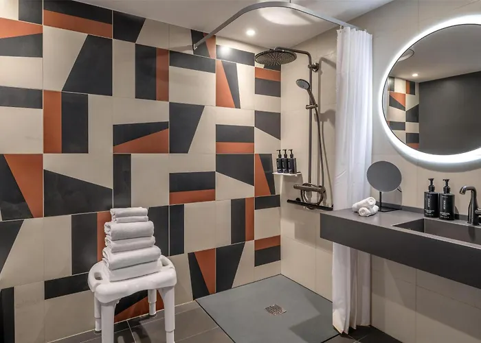 Canopy By Hilton Eiffel Tower