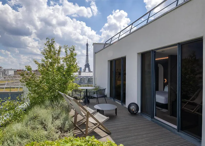 Canopy By Hilton Eiffel Tower 4*