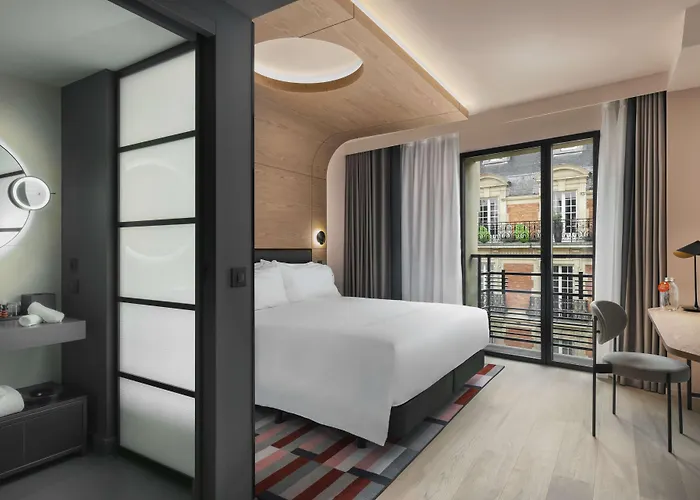 Hotel Canopy By Hilton Eiffel Tower 4*