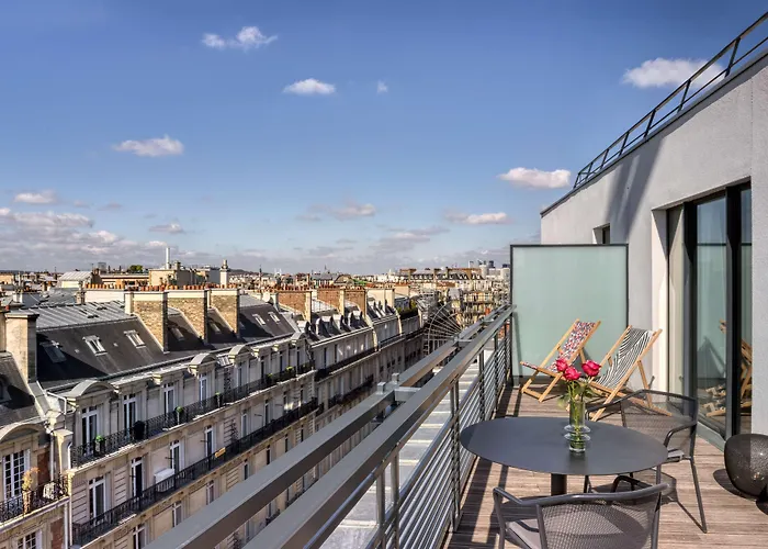 Canopy By Hilton Eiffel Tower 4*