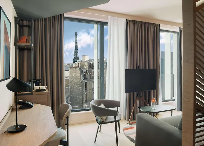 Canopy By Hilton Eiffel Tower Hotel Parigi