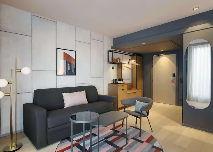 Canopy By Hilton Eiffel Tower 4*