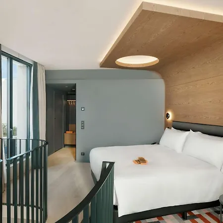 ホテル Canopy By Hilton Eiffel Tower