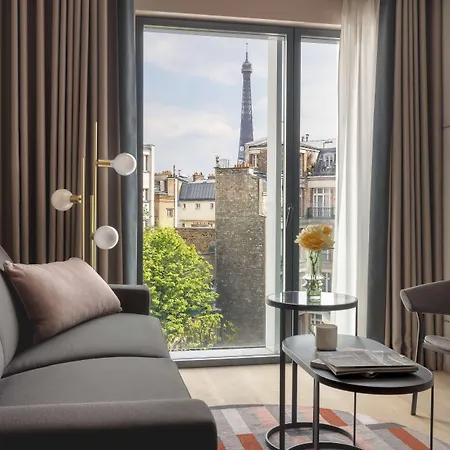 호텔 Canopy By Hilton Eiffel Tower